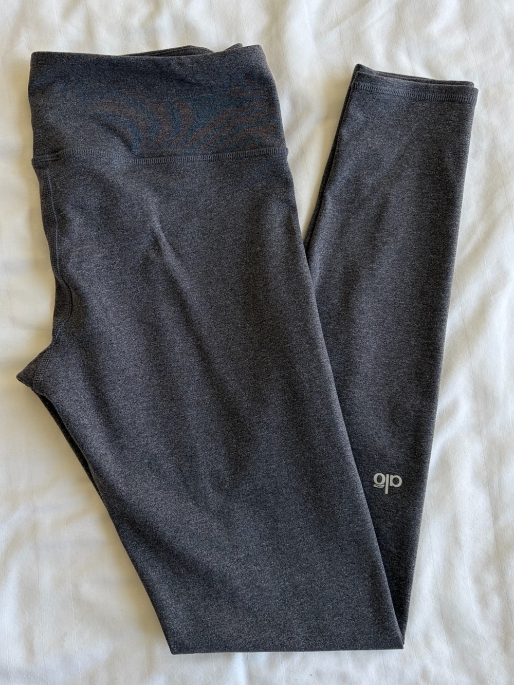 ALO YOGA- Airbrush Legging